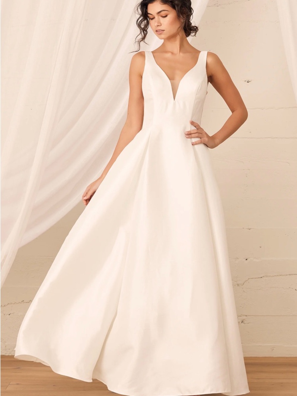 Lulu's Ivory V-Neck A-Line Wedding Gown